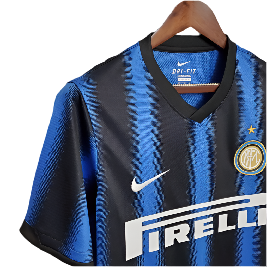 Camisola Retro Inter Milan 2010–2011