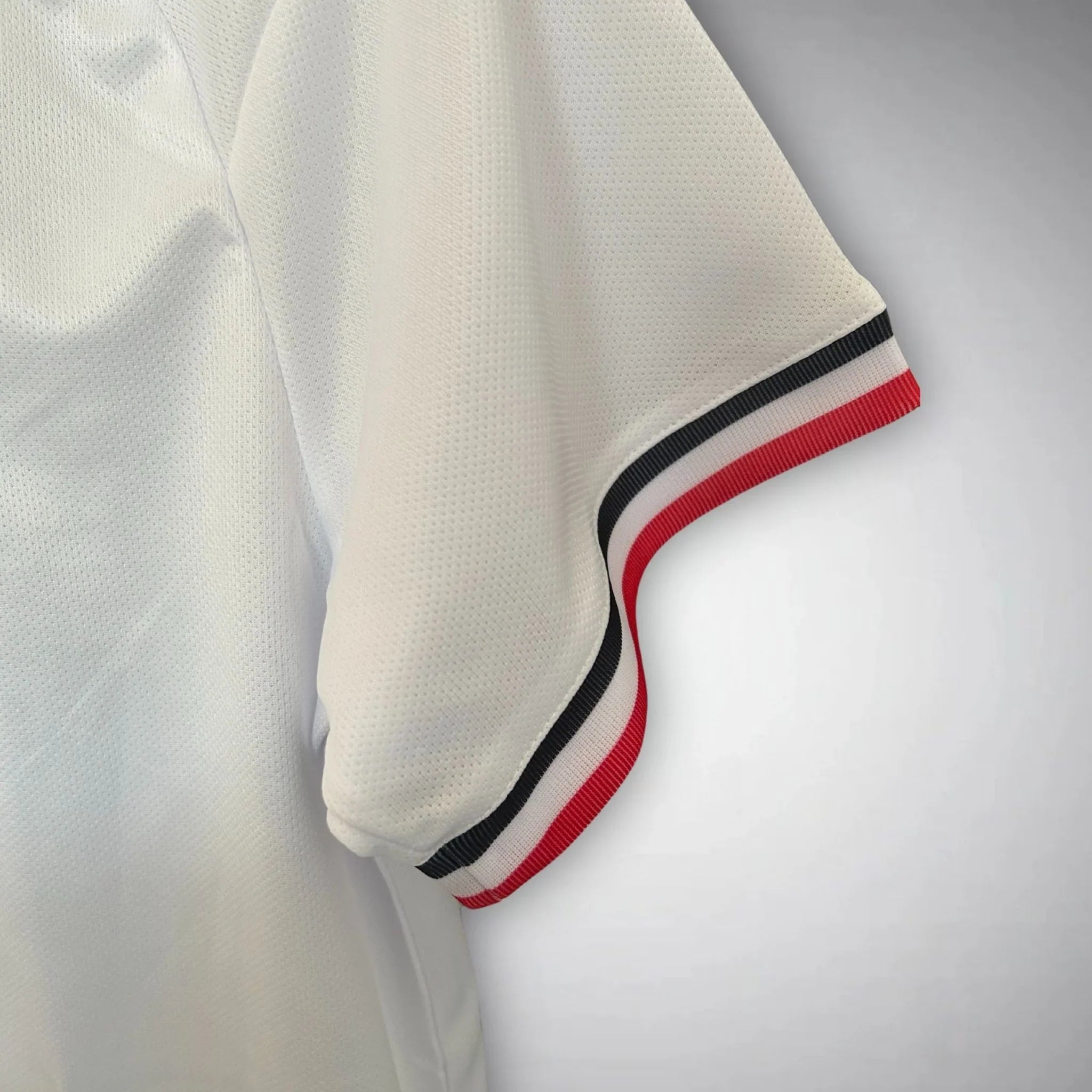 Camisola Manchester United "Old Trafford Bloom" - Edição Especial