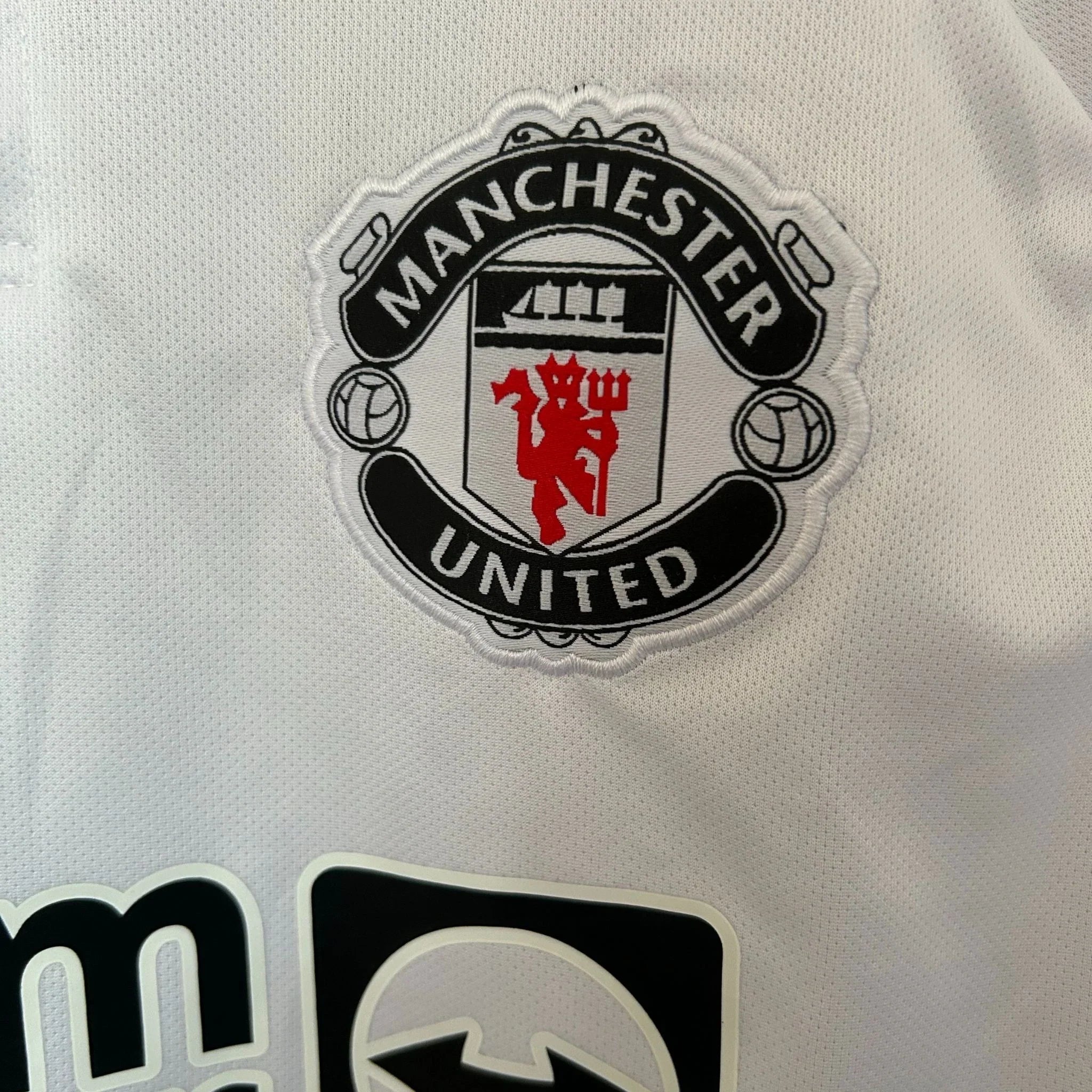 Camisola Manchester United "Old Trafford Bloom" - Edição Especial