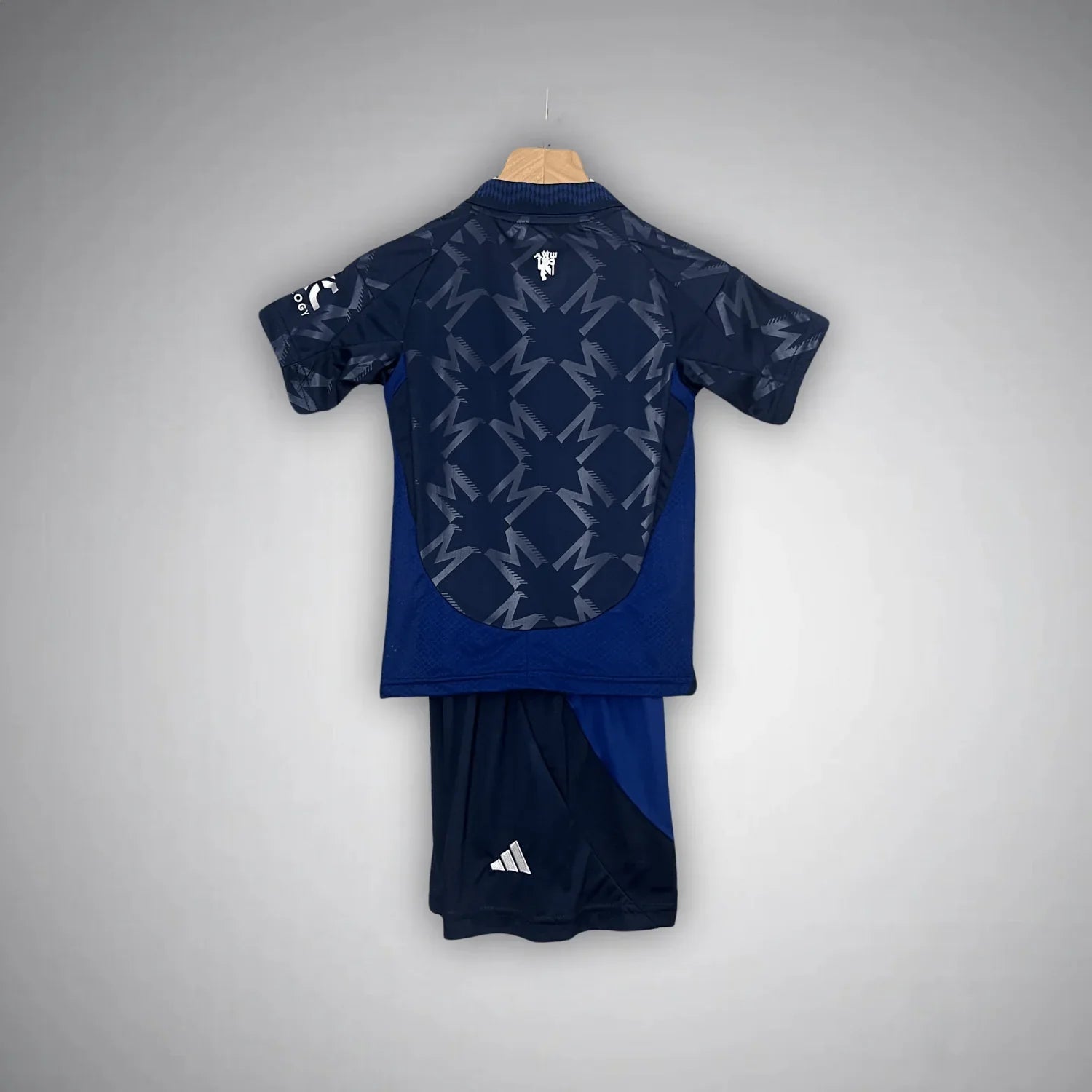 Kit Manchester United 24/25 Alternativa - Infantil
