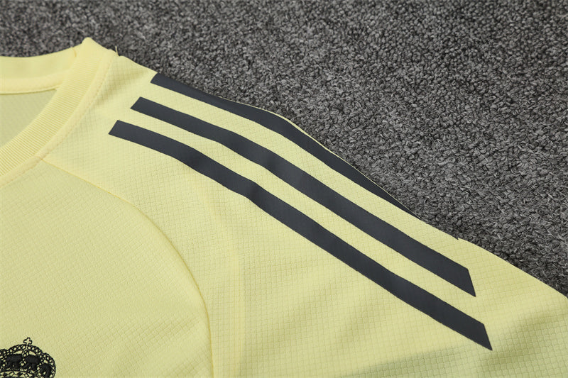 Kit Real Madrid 25/26 - Infantil