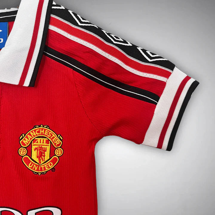 Kit Retro Manchester United 1998–1999 Infantil
