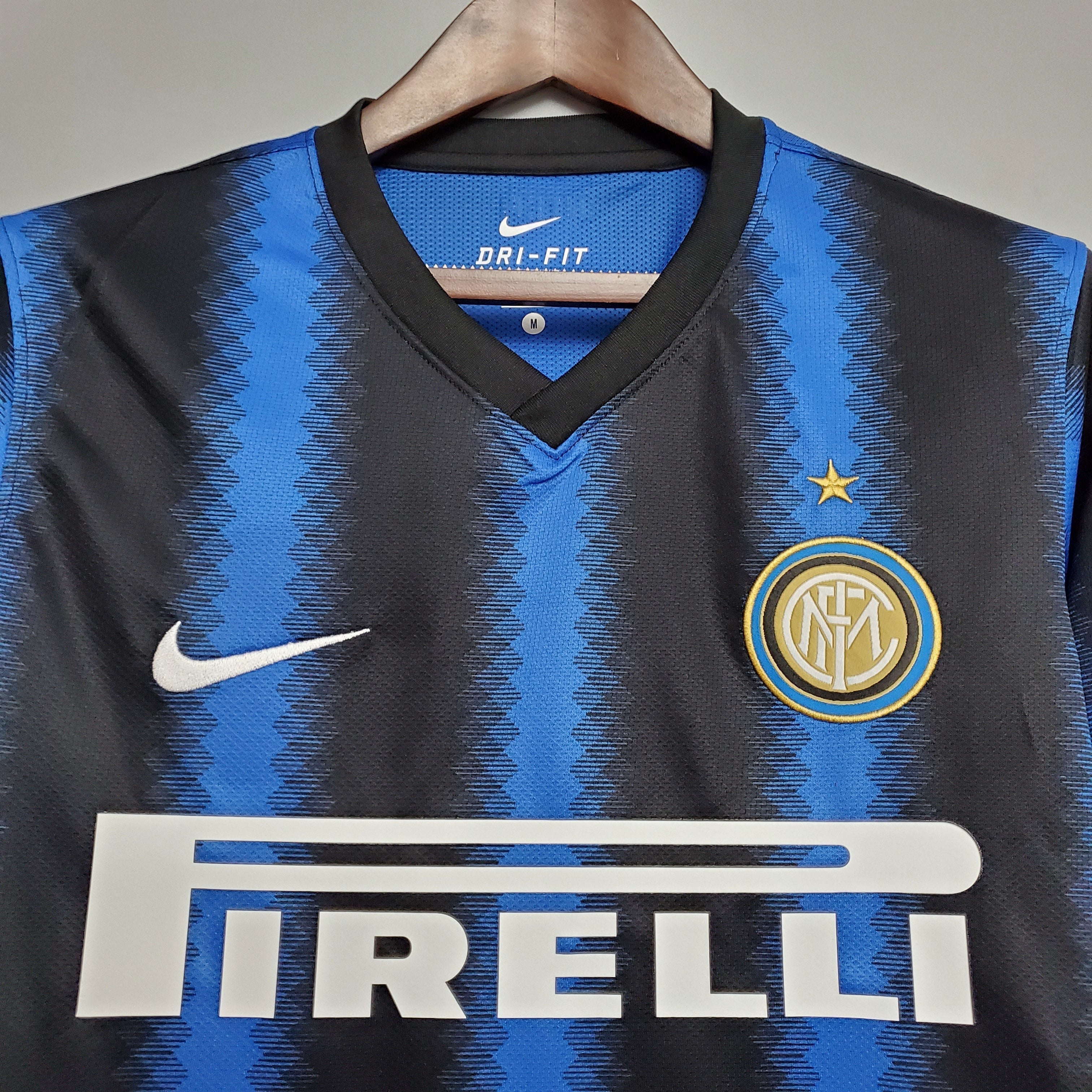 Camisola Retro Inter Milan 2010-2011 Principal - Manga comprida
