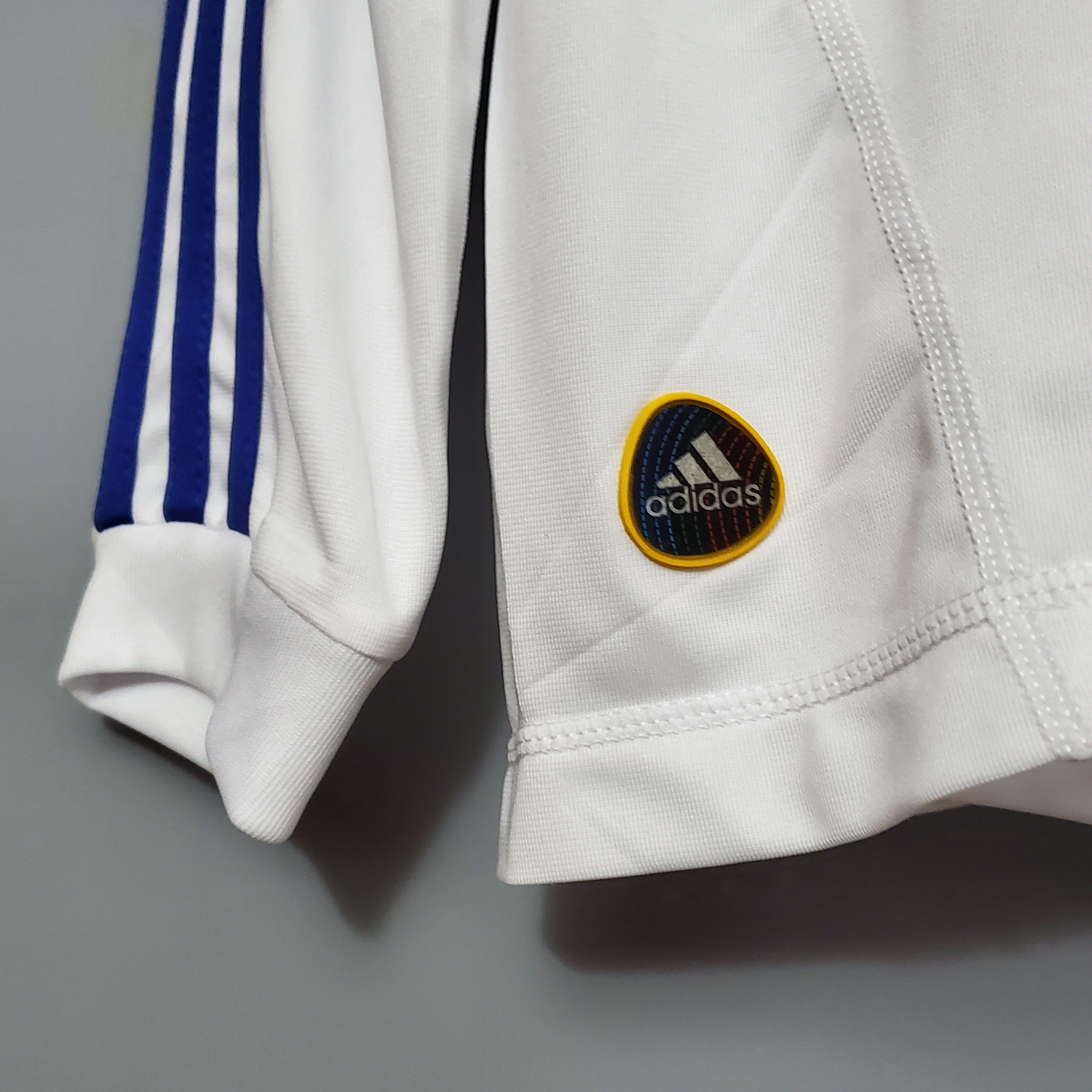 Camisola Retro Real Madrid 2010-2011 - Manga comprida