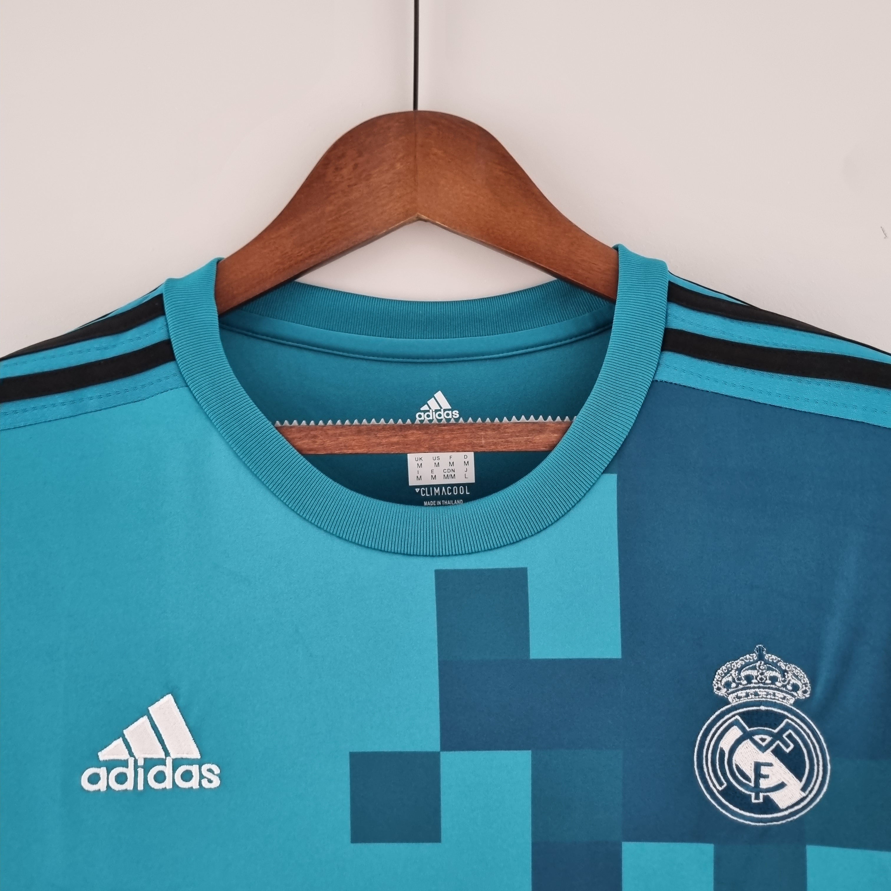 Camisola Retro Real Madrid 2017-2018 - Manga comprida