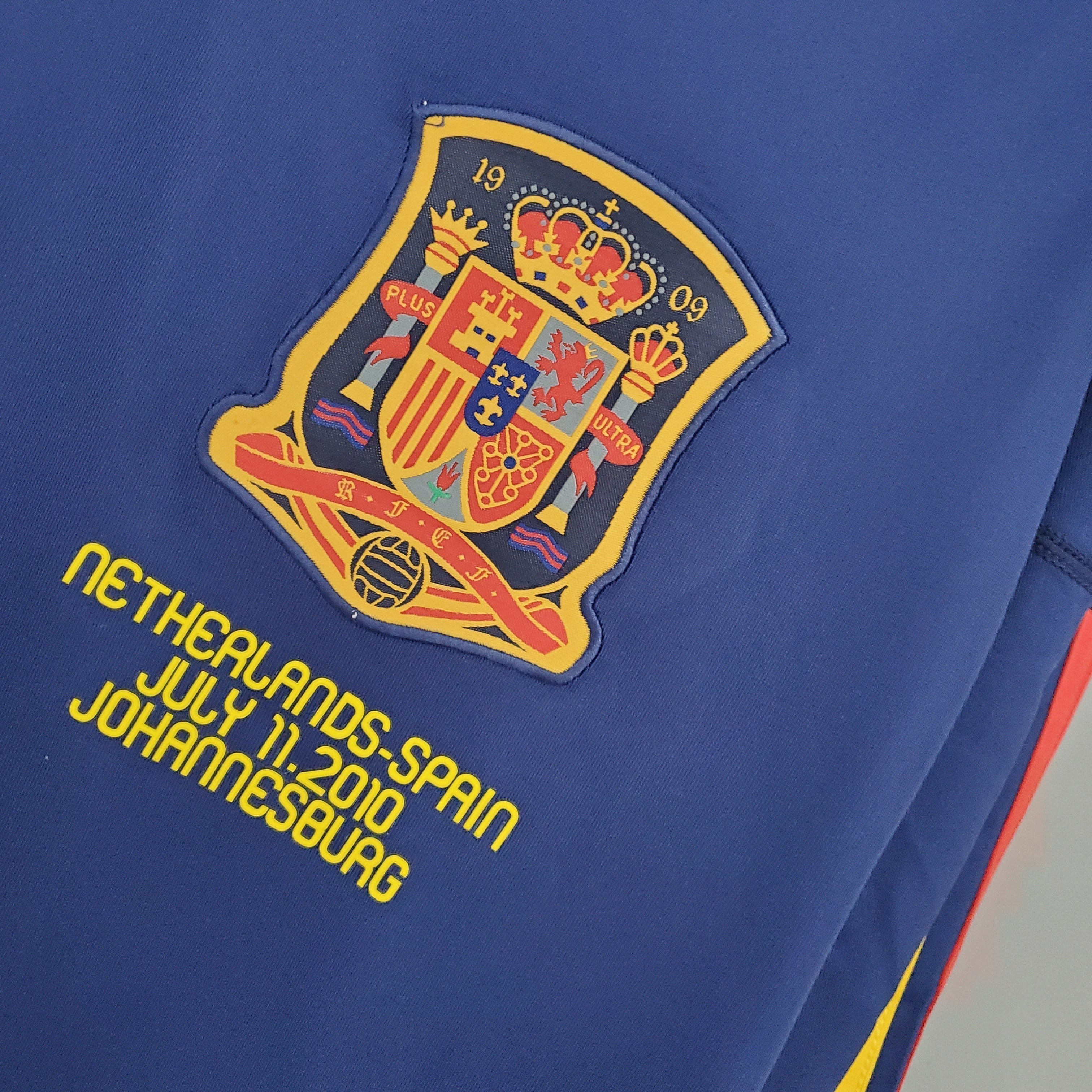 Camisola Retro Espanha 2010 Alternativa - Manga comprida