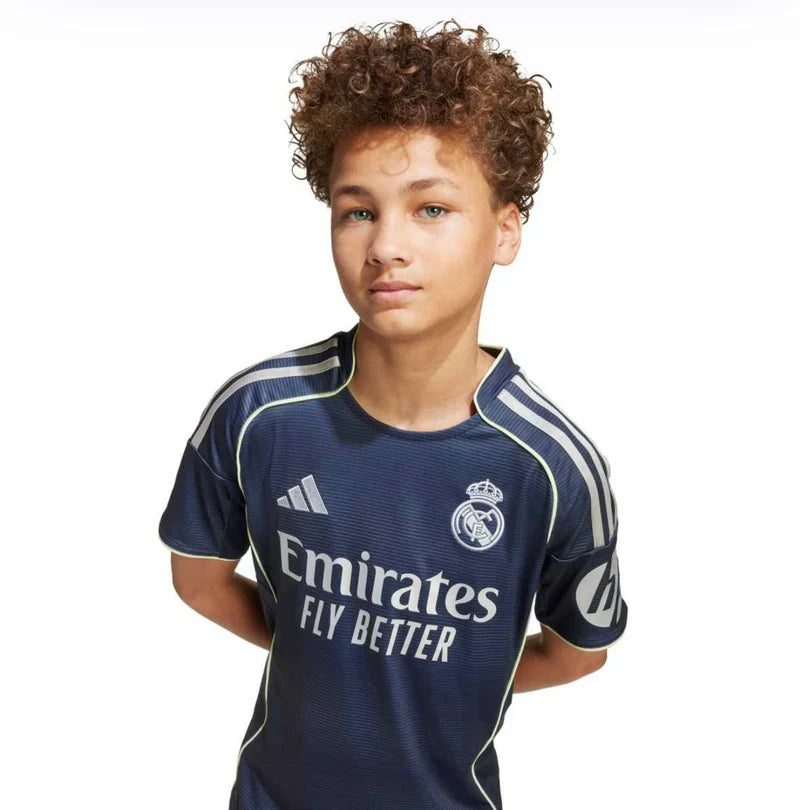 Kit Real Madrid 25/26 (Alternativa) - Infantil