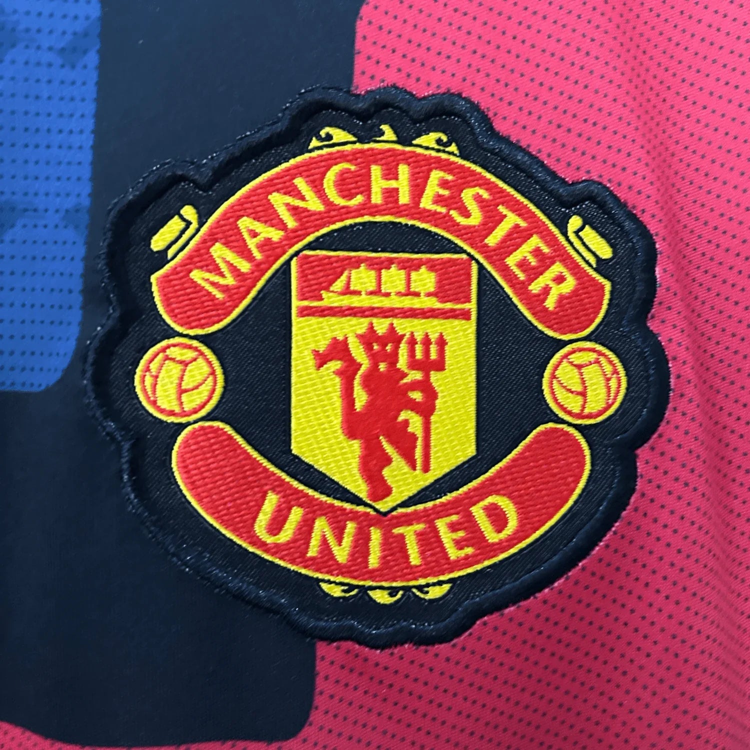 Camisola Manchester United "Devil's Puzzle" – Edição Especial