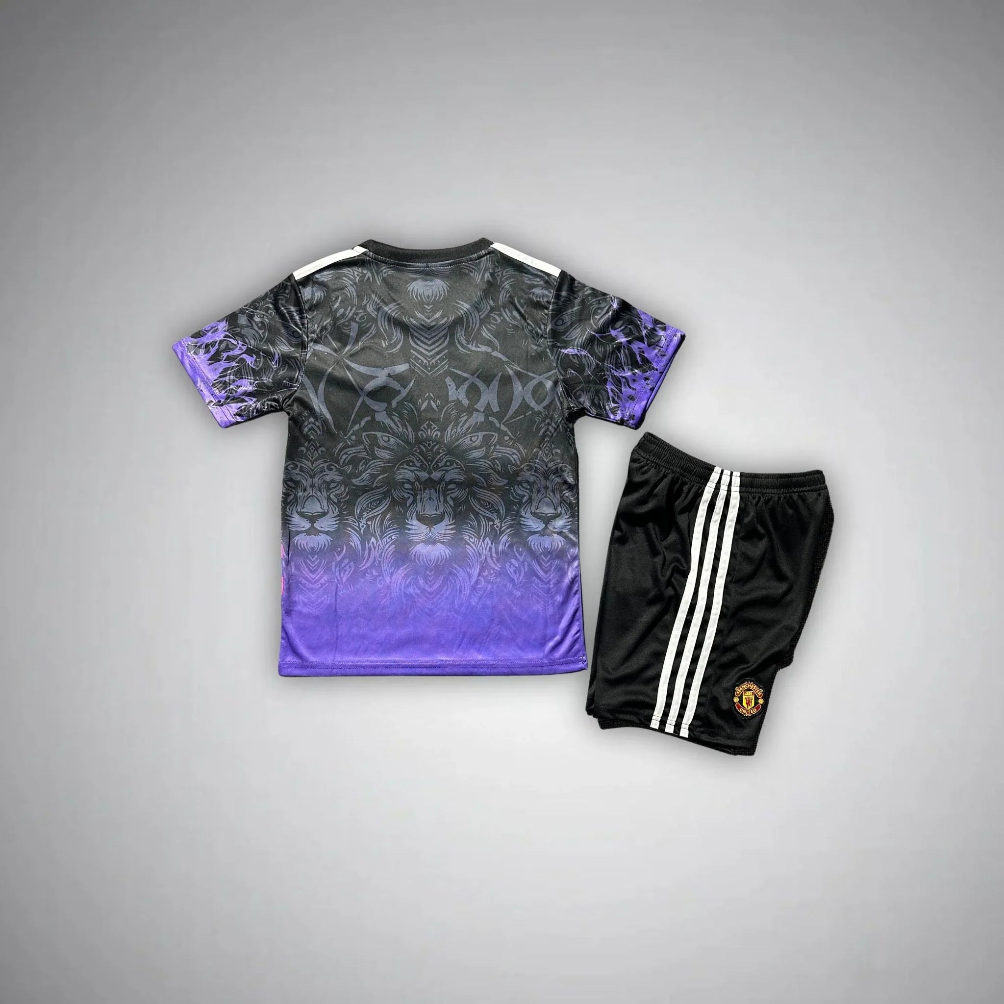 Kit Manchester United Lion 24/25 - Infantil