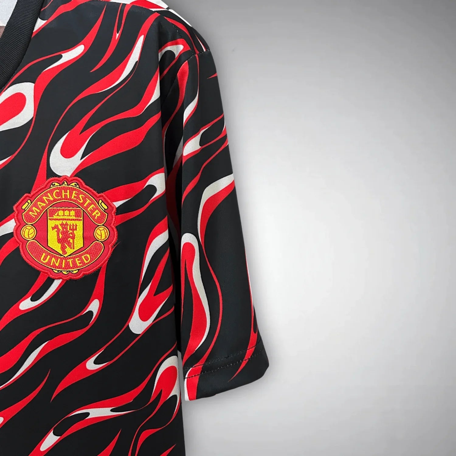 Camisola Manchester United "Lava Waves" – Edição Especial