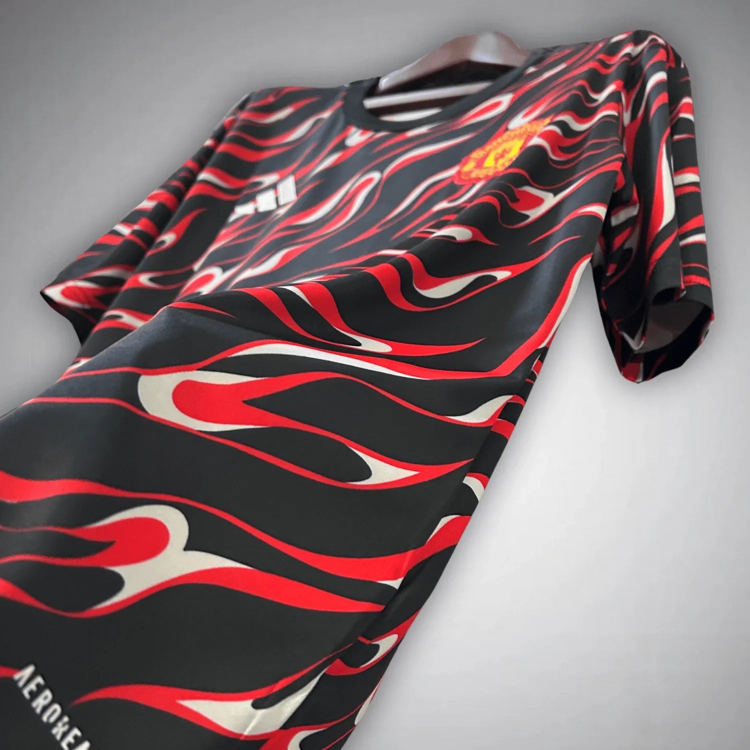 Camisola Manchester United "Lava Waves" – Edição Especial