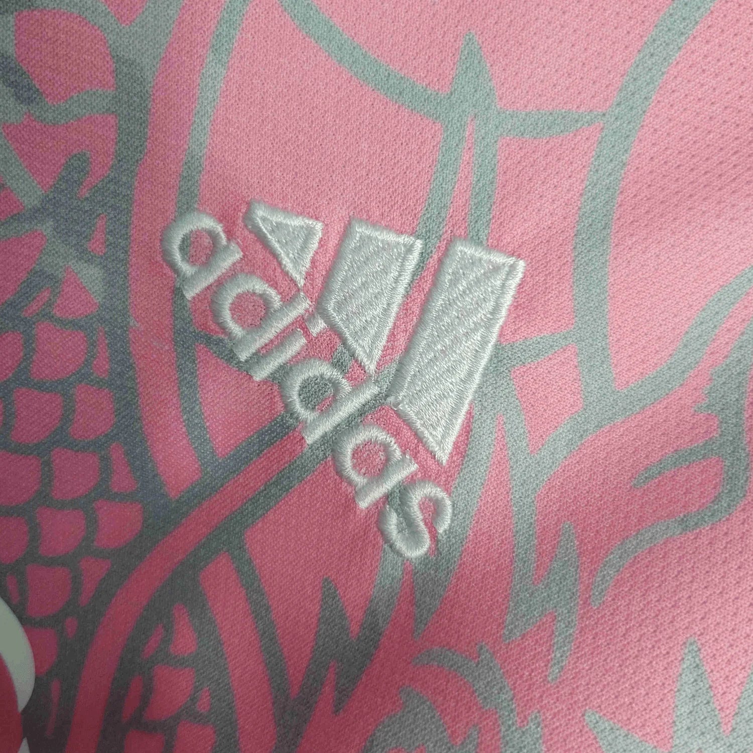 Camisola Real Madrid "Dragon Kit" - Edição Especial