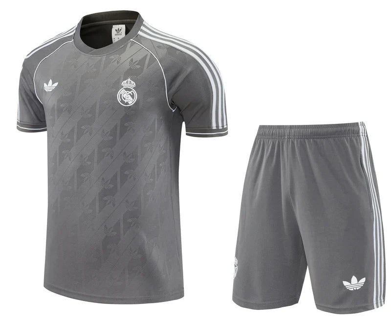 Kit Real Madrid 25/26